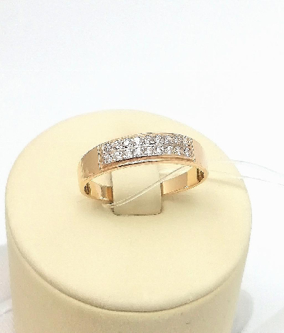 Золотое женское кольцо из красного золота 585 пробы, вставка фианиты, размер 17, вес 2,17г