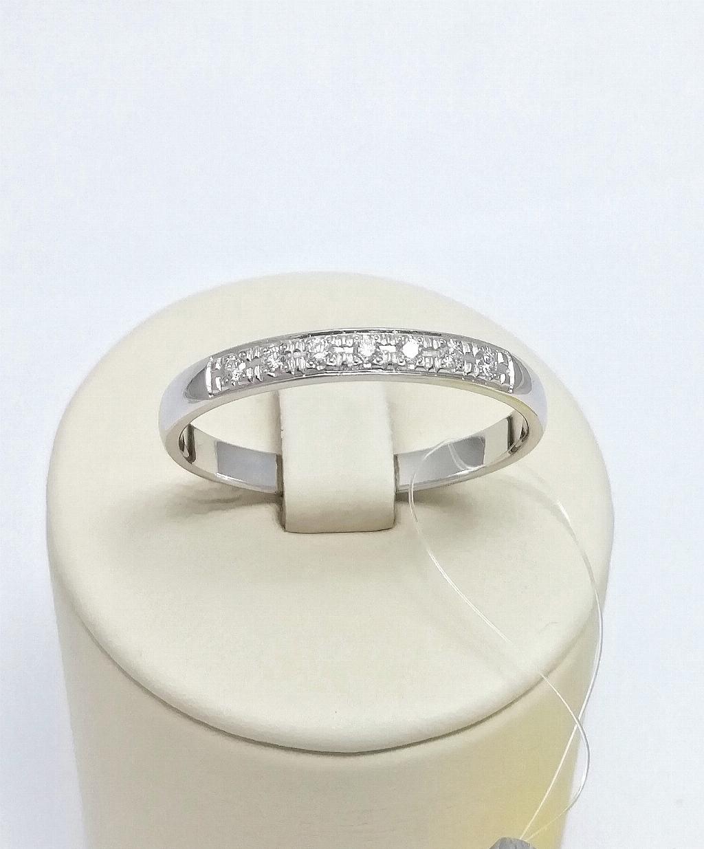 Золотое кольцо из белого золота 585 пробы, вставка бриллианты, дорожка, размер 18,5, вес 6,59г