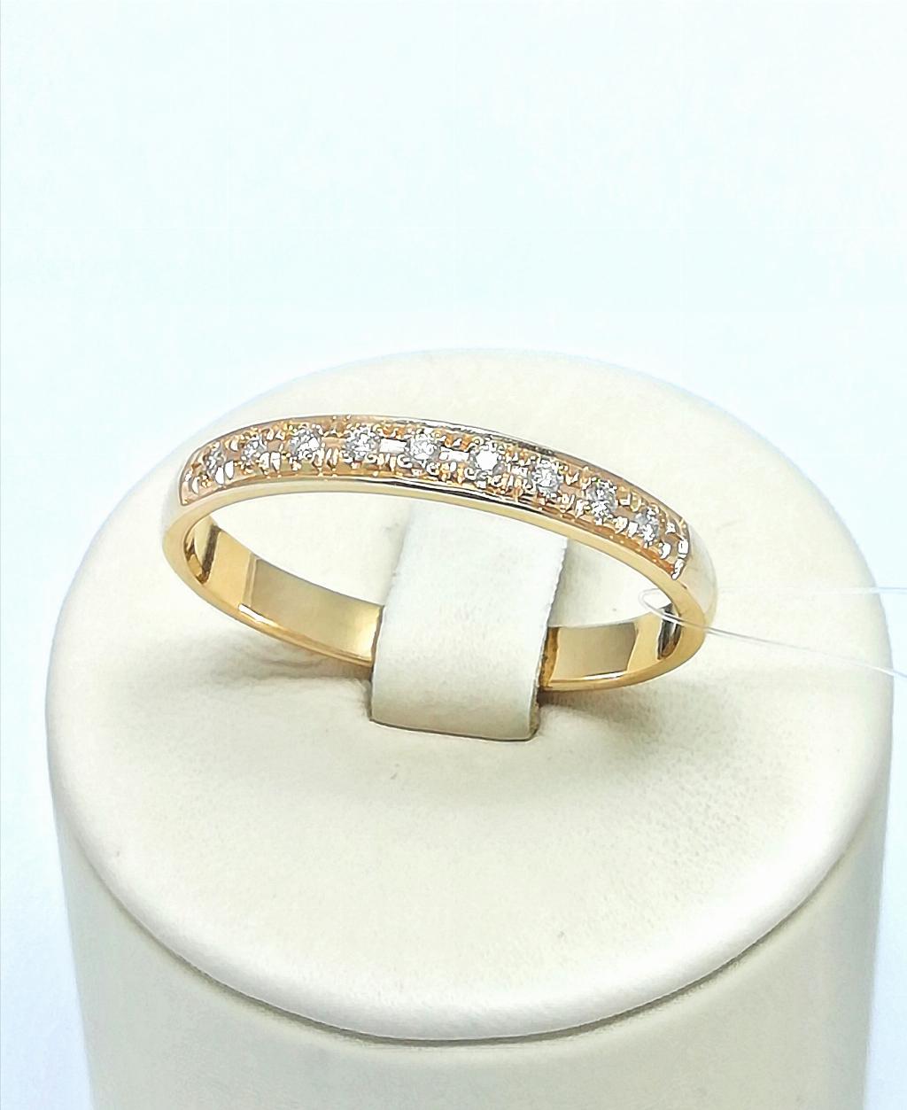 Золотое кольцо из красного золота 585 пробы, вставка бриллианты, дорожка, размер 22, вес 3,86г